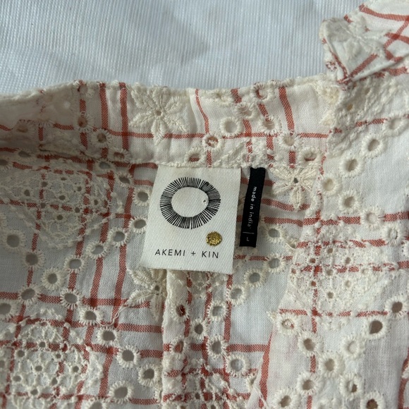 Akemi & Kin ruffled top - Picture 2 of 5